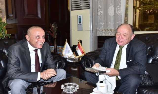 محافظ الأقصر يستقبل السفير الأرجنتيني لبحث تعزيز السياحة