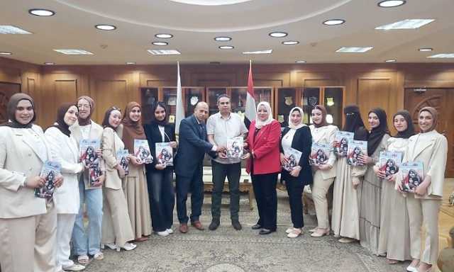 «رؤية وبصمة ونجوم الملاعب».. 3 مشروعات تخرج مميزة لشعبة الصحافة بآداب كفر الشيخ