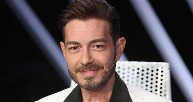 أحمد زاهر يعلق على تكريمه بجائزة نجم العام عن «سيد الناس»