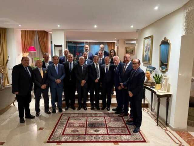 وزير الخارجية يلتقي مع مجموعة من كبار رجال الأعمال ورؤساء البنوك المغربية