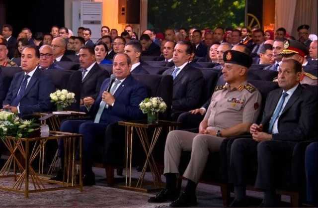 الرئيس السيسي: نحاول إدخال كميات من الأراضي الزراعية والاستفادة من كل نقطة مياه