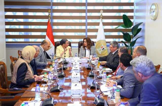 وزيرتا التنمية المحلية والبيئة تتابعان عمل منظومة المخلفات الصلبة بالمحافظات