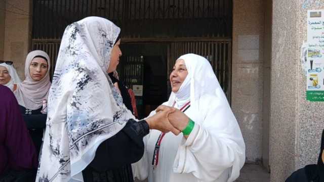 محافظ الإسماعيلية يتابع انطلاق فوج حجاج الجمعيات الأهلية إلى الأراضي المقدسة
