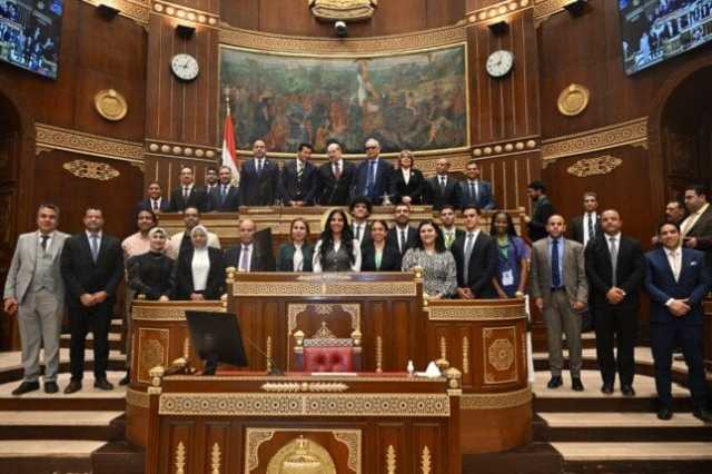 رئيس الشيوخ يستقبل الوفد المشارك في النسخة الخامسة من «منحة ناصر للقيادة الدولية»