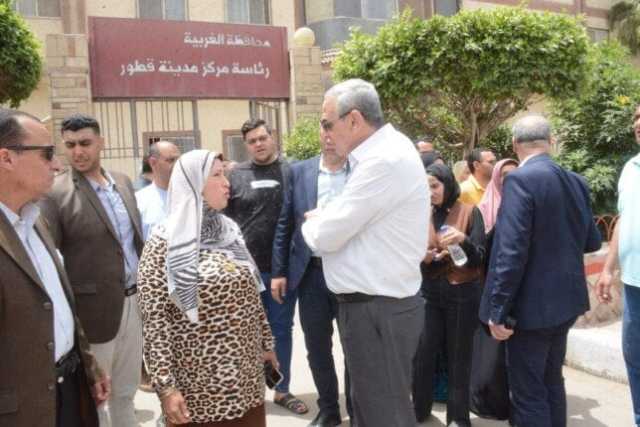 محافظ الغربية يتفقد مشروع تطوير طريق جسر مصرف الزهار بقطور ويراجع مستوى النظافة والإشغالات