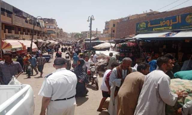 حملات مكبرة بأسوان لإزالة الإشغالات وتجميل المدن استعداداً لعيد الأضحى