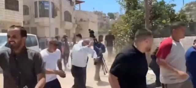 شاهد لحظة إطلاق النار على وفد دبلوماسي يضم السفير المصري في جنين