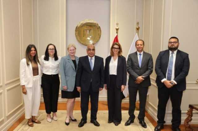 وزير العدل يستقبل رئيس قسم الشراكات العالمية بمنظمة التعاون الاقتصادي