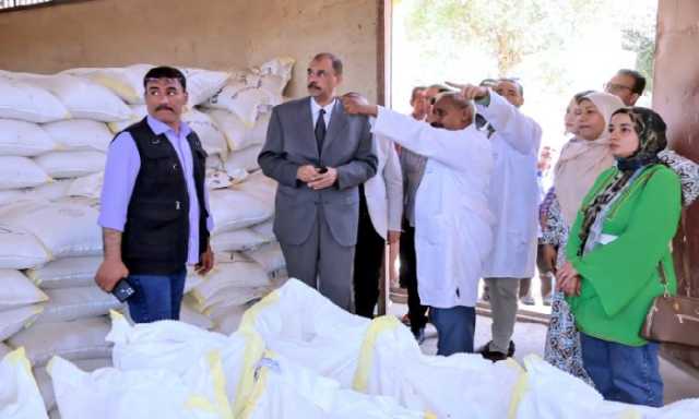 محافظ سوهاج يتفقد محطة إكثار الدواجن بحي غرب ويوجه بإنتاج سلالات جديدة