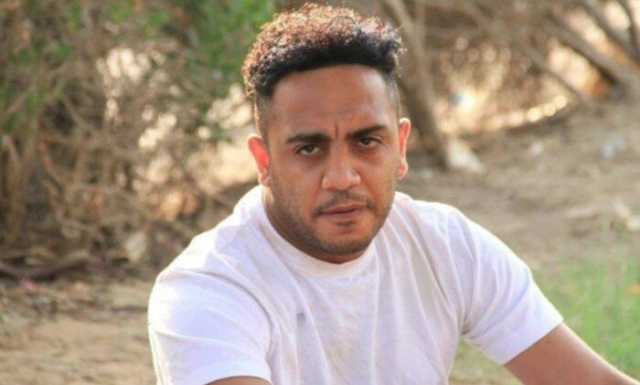 أوس أوس يطلب الدعاء لوالدته لهذا السبب «صورة»
