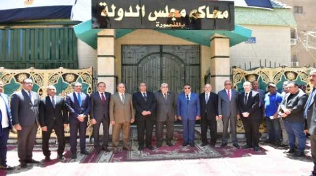 محافظ الدقهلية ورئيس مجلس الدولة يضعان حجر الأساس لمبنى المجلس الجديد