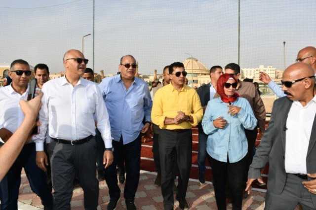 وزير الرياضة ومحافظ القليوبية يتفقدان مركز التنمية الشبابية بالعبور