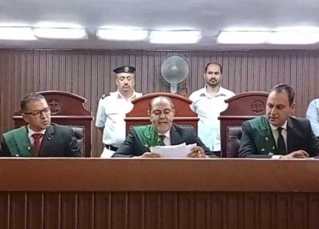 إحالة أوراق عاملين وسائق للمفتي لاتهامهم بمشاركه طالب بقتل شخص بالقليوبية