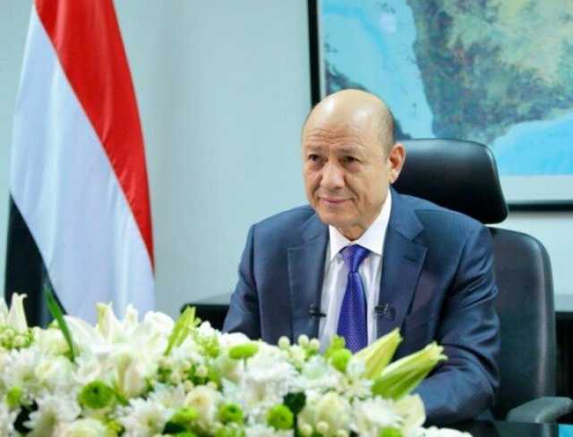 «مأساة الطائرات الأربع».. العليمي: الحوثيون رفضوا إخراجها فدمرتها إسرائيل