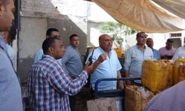 ضبط مخزن يعيد تصنيع الزيوت المستعملة وبيعهـا بطرق غير قانونية في أوسيم