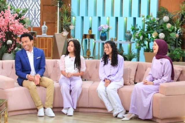 سامح حسين وأسرته ضيوف برنامج «معكم منى الشاذلي» الجمعة المقبلة