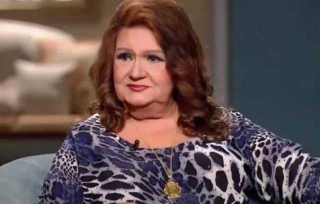 بعد أنباء زواجهما.. ميمي جمال تكشف حقيقة علاقة دينا الشربيني وكريم محمود عبد العزيز