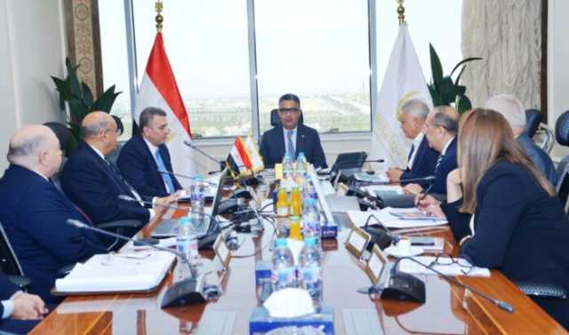 وزير التموين يؤكد أهمية تعزيز المخزون الاستراتيجي من الزيوت