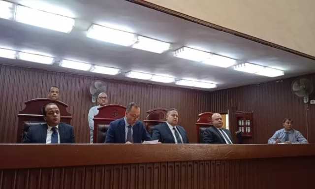 المشدد لطالب لاتهامه بترويج مخدر الحشيش وحيازة سلاح ناري بشبرا الخيمة