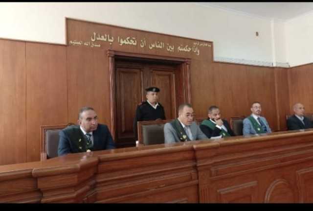 جنايات البحر الأحمر تنظر محاكمة 8 متهمين فى قتل سيدة وإخفاء جثتها بحقيبة سفر