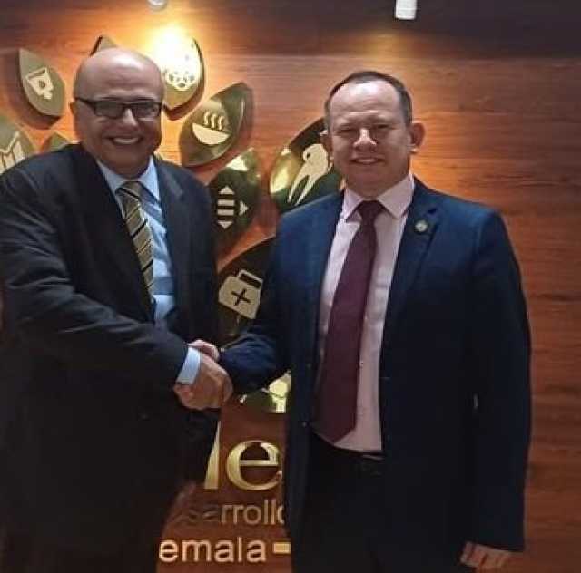 سفير مصر يبحث مع وزير التنمية الاجتماعية الجواتيمالي تعزيز التعاون بمجالات التضامن الاجتماعي
