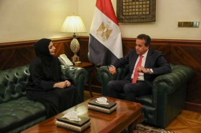 وزير الصحة يبحث تطوير الخدمات الطبية بمستشفى الشيخ زايد التخصصي وآل نهيان