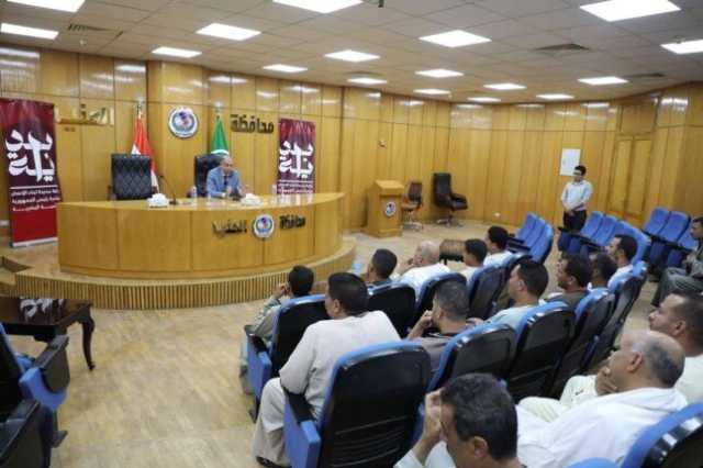 محافظ المنيا يستمع لمطالب تجار سوق ماقوسة ويؤكد دعمه لبيئة تجارية منظمة وآمنة