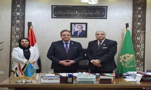 مدير تعليم القليوبية يستقبل نائب رئيس جامعة بنها الأهلية