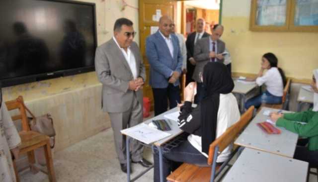 محافظ الدقهلية يتفقد لجان امتحانات الفصل الدراسى الثانى للشهادة الإعدادية