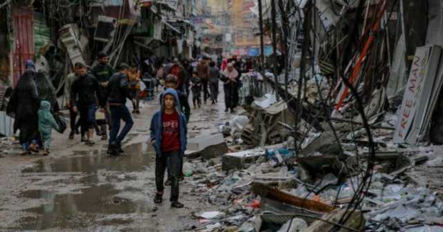 الصحة الفلسطينية: الموت يلاحق سكان غزة عبر القصف والتجويع وانتشار الأمراض