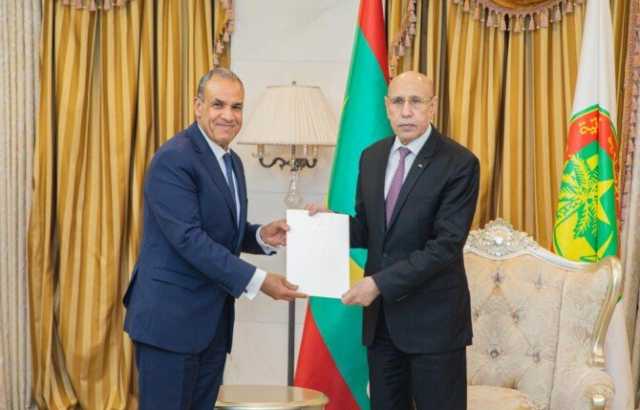وزير الخارجية يسلم رسالة من الرئيس السيسي إلى نظيره الموريتاني