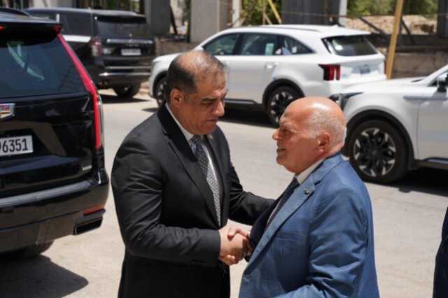 استقبال حافل لنقيب المعلمين في العراق لحضور اجتماع اتحاد المعلمين العرب