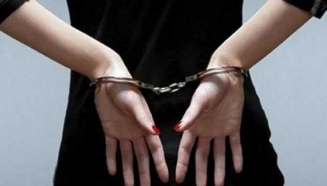 القبض على راقصة شهيرة بمطار القاهرة عُثر بحوزتها على مخدر الماريجوانا