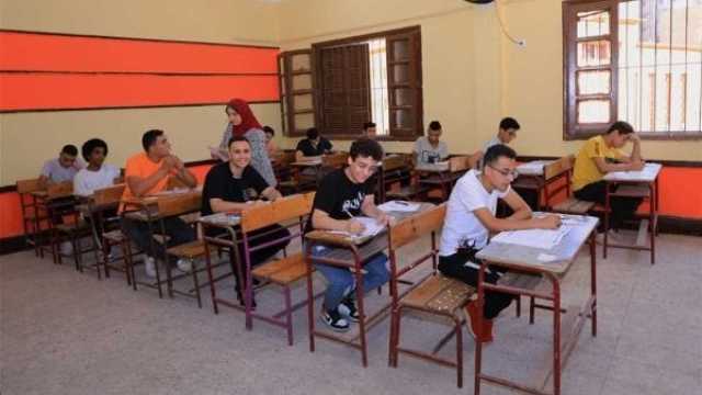 نماذج امتحانات أولى ثانوي النظام الجديد pdf 2025 شاملة.. لن يخرج عنها الامتحان