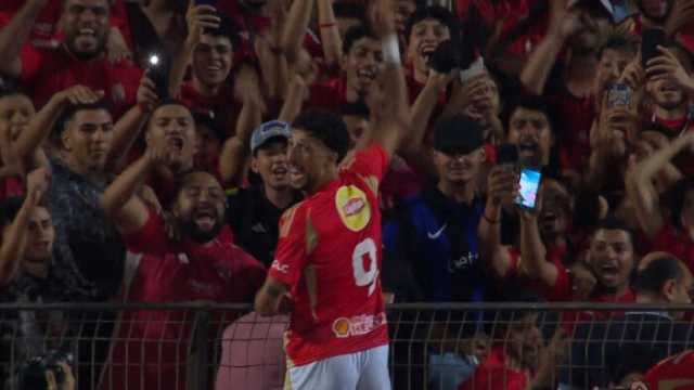 وسام أبو علي يسجل «سوبر هاتريك» الأهلي أمام فاركو في ليلة التتويج بالدوري «فيديو»