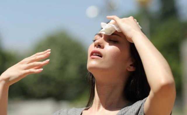 بعد ارتفاع درجة الحرارة.. طرق الوقاية من ضربات الشمس