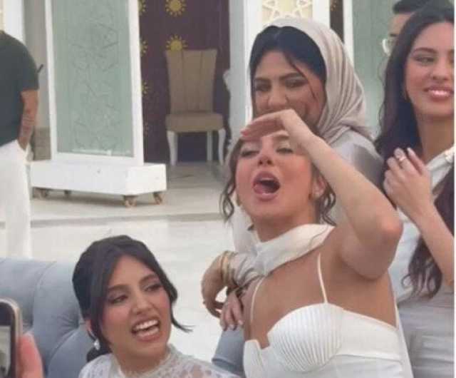 مايان السيد تخطف الأنظار في حفل عقد قران شقيقتها
