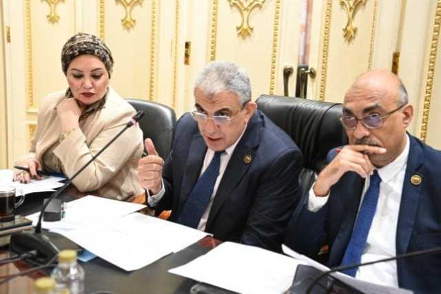ننشر تفاصيل قانون العلاوة الدورية وزيادة الحافز الإضافي للعاملين بالدولة