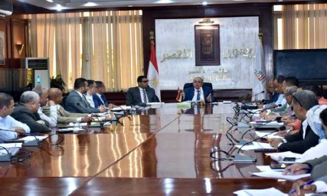 تنفيذي الأقصر: إقامة مركز لأمراض وزراعة الكلى والمسالك البولية والغسيل الكلوي