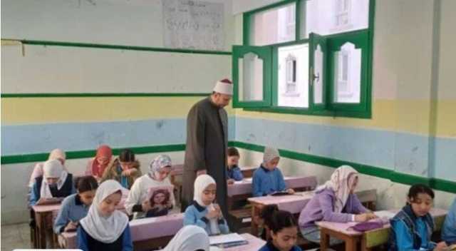 اليوم.. طلاب الابتدائية والإعدادية الأزهرية يؤدون امتحان 'الإنجليزى والجبر'
