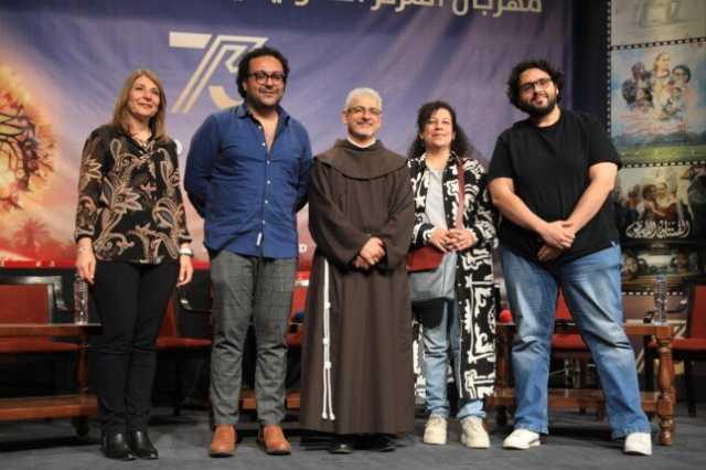 صناع فيلم «البحث عن منفذ لخروج السيد رامبو» في ندوة الكاثوليكي للسينما.. |صور