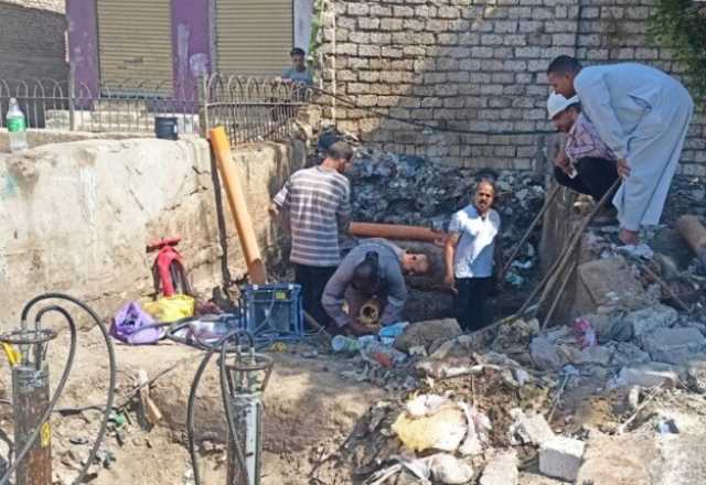 محافظ المنيا يوجه بسرعة إصلاح خط غاز طبيعى بسكة تلة دون انقطاع الخدمة عن المواطنين