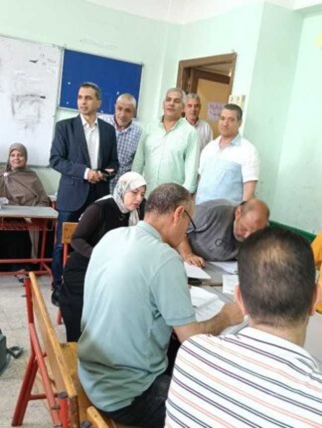 وكيل «تعليم كفر الشيخ» يوجه بالدقة في تصحيح أوراق الشهادة الإعدادية