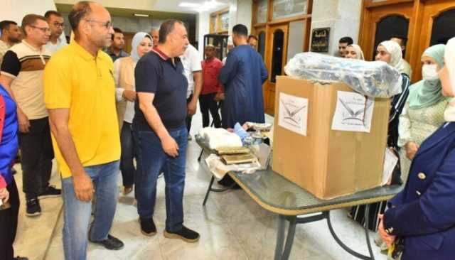 محافظ أسيوط يُشارك في توزيع «جهاز عروسة» لـ15 فتاة من الأسر الأولى بالرعاية