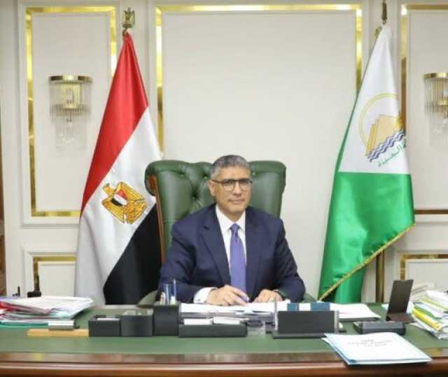 محافظ الجيزة يعقد اجتماعًا لبحث الاستعدادات النهائية لامتحانات الثانوية العامة