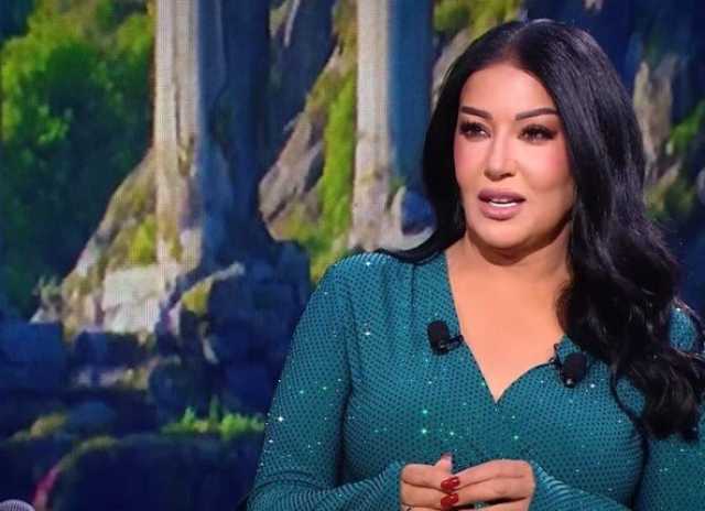 سمية الخشاب ترد على شائعات زواجها: أنا عايشة ملكة.. ومش أي راجل يعجبني