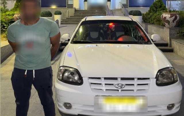 ضبط قائد سيارة أجرة لاعتداءه على شخصين بسلاح ناري في القاهرة