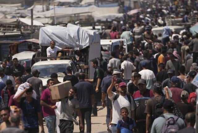 تقرير حقوقي: 325 شهيدًا و3000 جريح ضحايا القصف الإسرائيلي على نقاط توزيع المساعدات بغزة