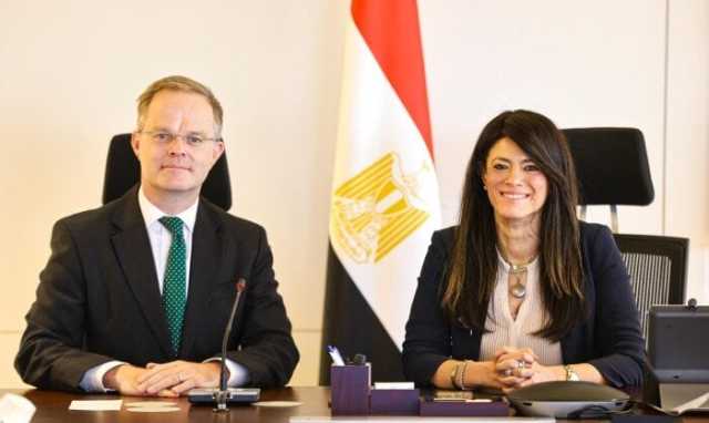 رانيا المشاط تبحث مع سفير المملكة المتحدة في مصر دفع العلاقات الاقتصادية والاستثمارية