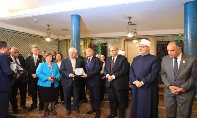 محافظ القاهرة يشهد انطلاق فعاليات اليوم الأول للمؤتمر الدولى الثالث حول المناخ والبيئة